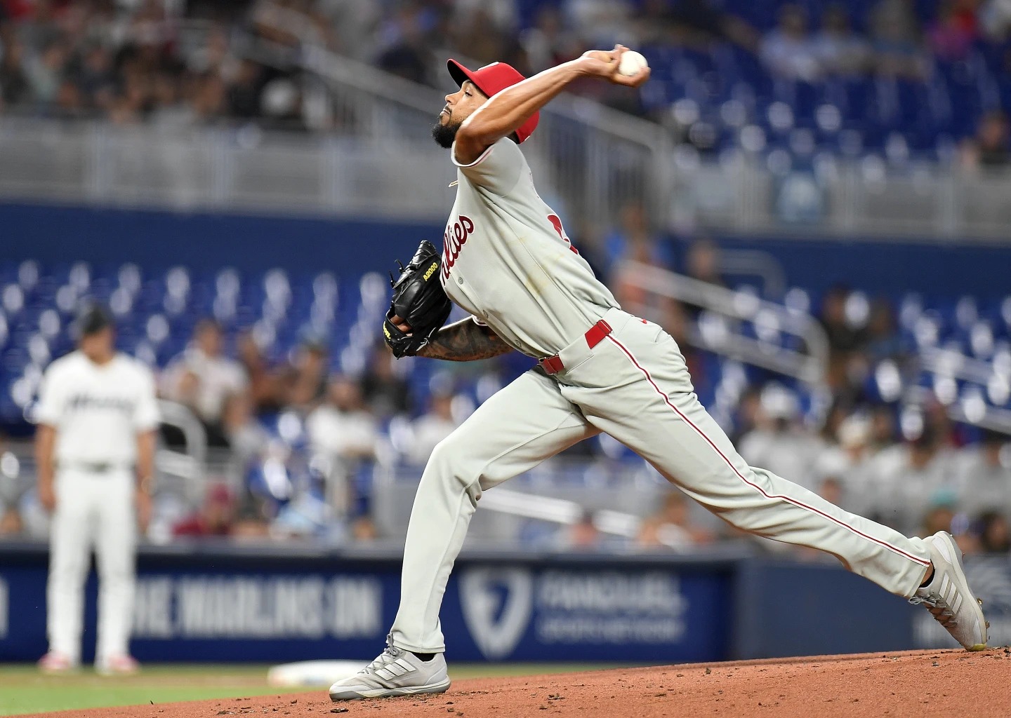 Cristopher Sánchez sólo permitió cinco sencillos y una carrera en ocho entradas.