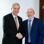 El presidente brasileño, Luiz Inácio Lula da Silva, y el senador Flávio Bolsonaro